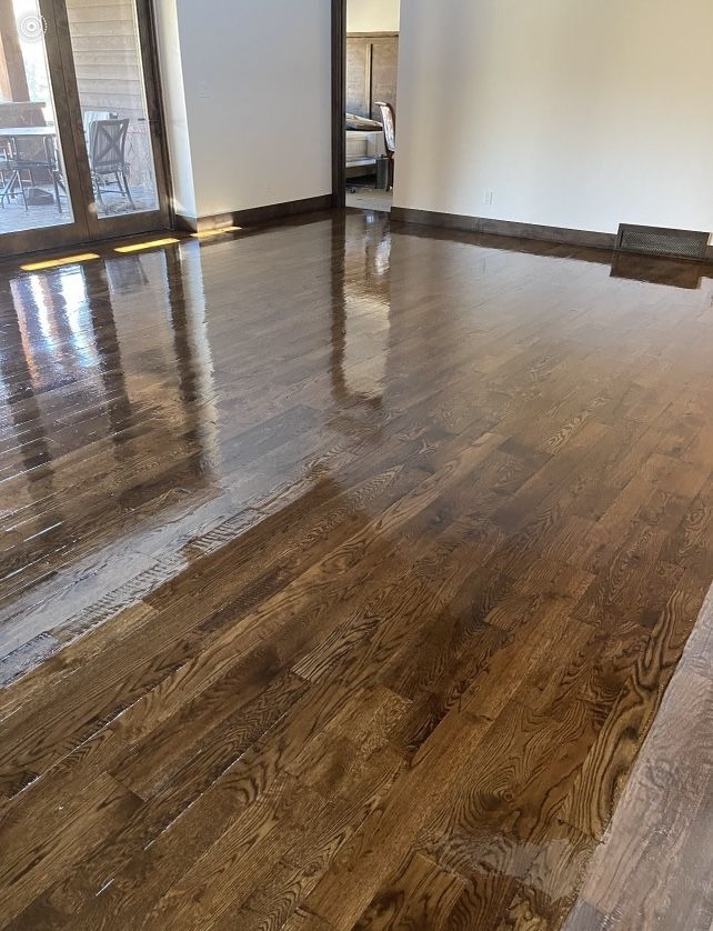 Dark Oak Hardwood after high-gloss finish — Layton · High-Gloss Finish